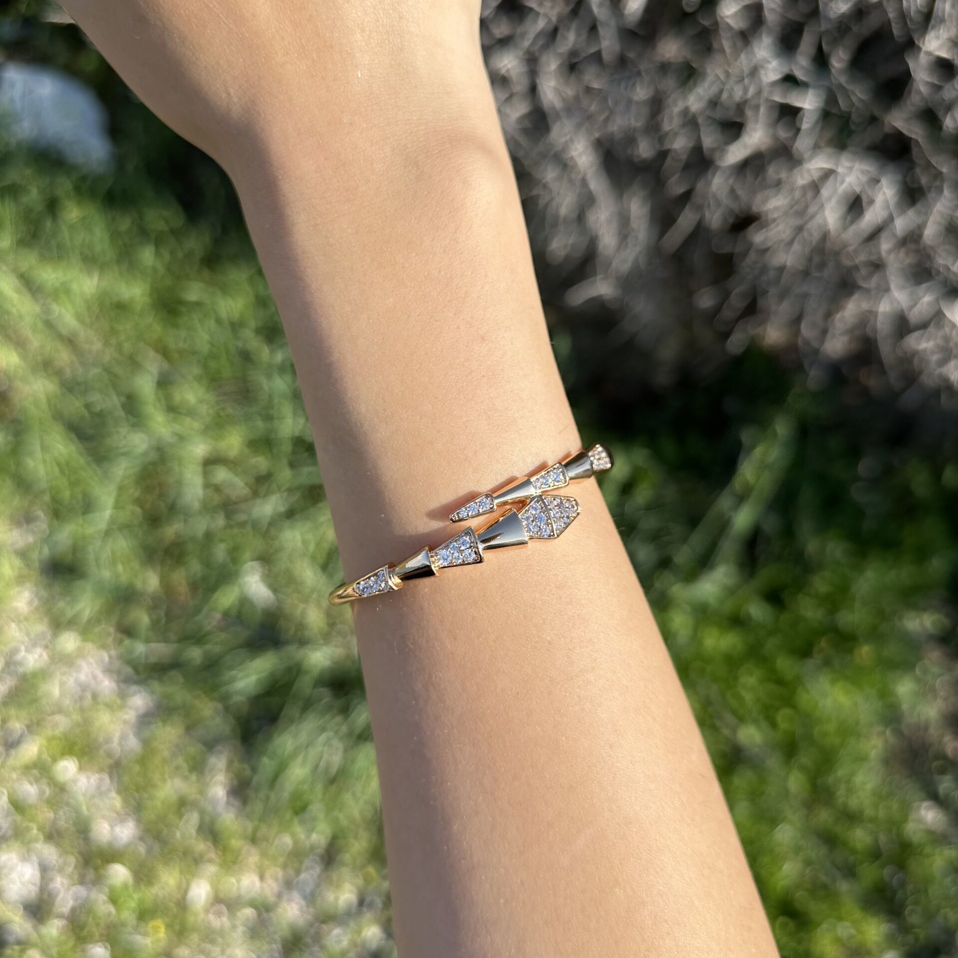 Bvlgari Kelepçe Gold