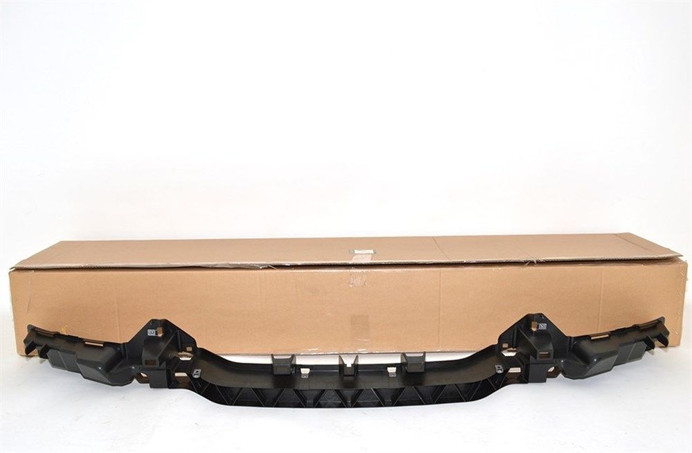 LR011574 - ÖN TAMPON İÇ BRAKET AA (3.6) - Land Rover