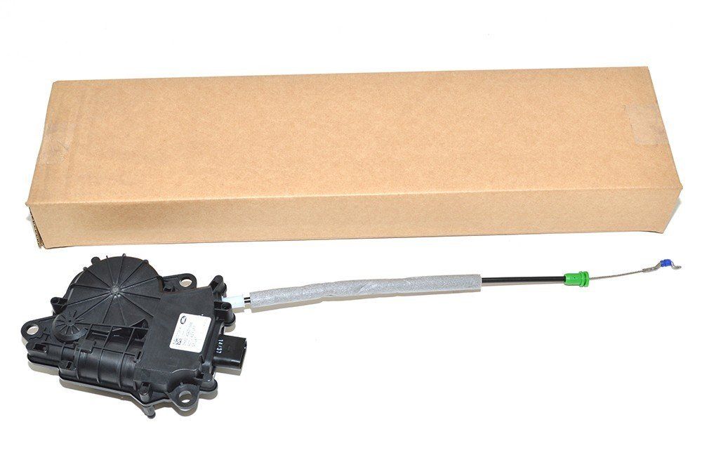 LR095551 - ARKA BAGAJ KİLİT POMPASI (3.0L V6) - Land Rover