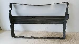 523123487 - RADYATÖR ÇERÇEVE BAKALİTİ (NEW EVOQUE 19>) - Land Rover