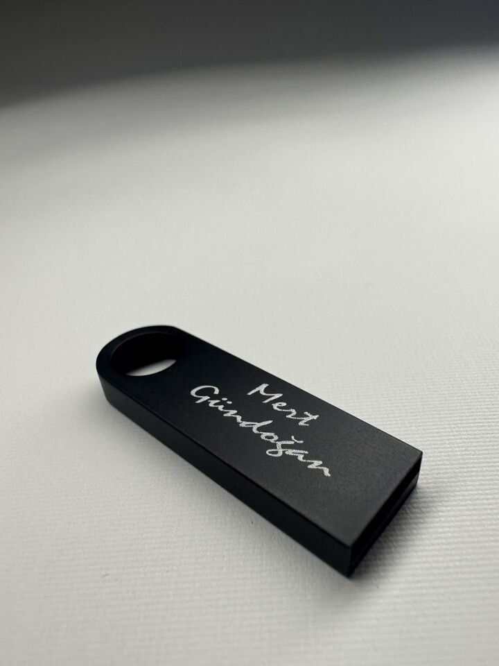 Siyah Renk Usb Bellek Kişiselleştirilebilir / 32 gb