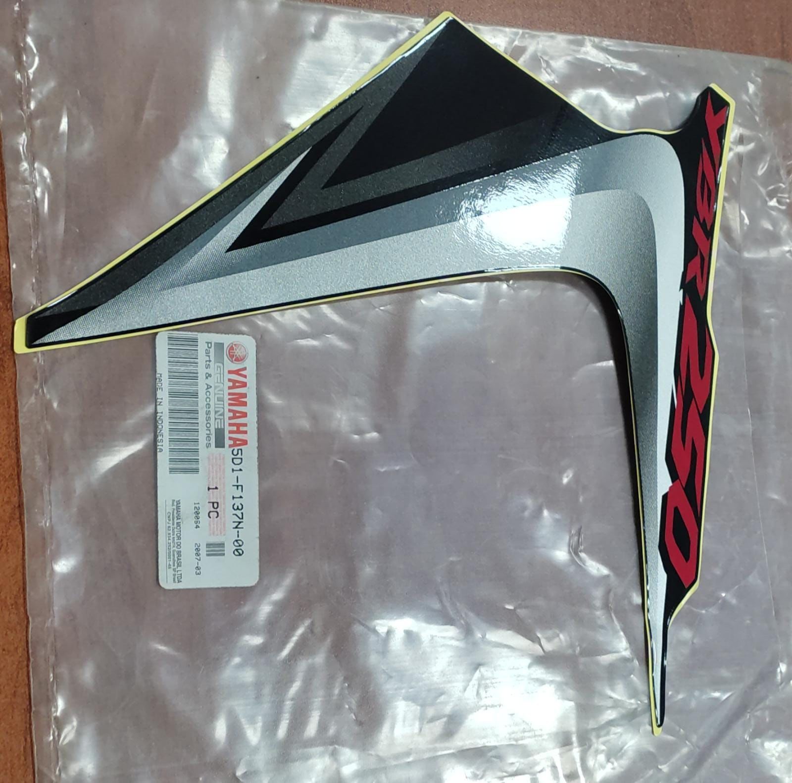YAMAHA YBR 250cc ORİJİNAL KAPORTA SOL STICKER 5D1-F137N-00