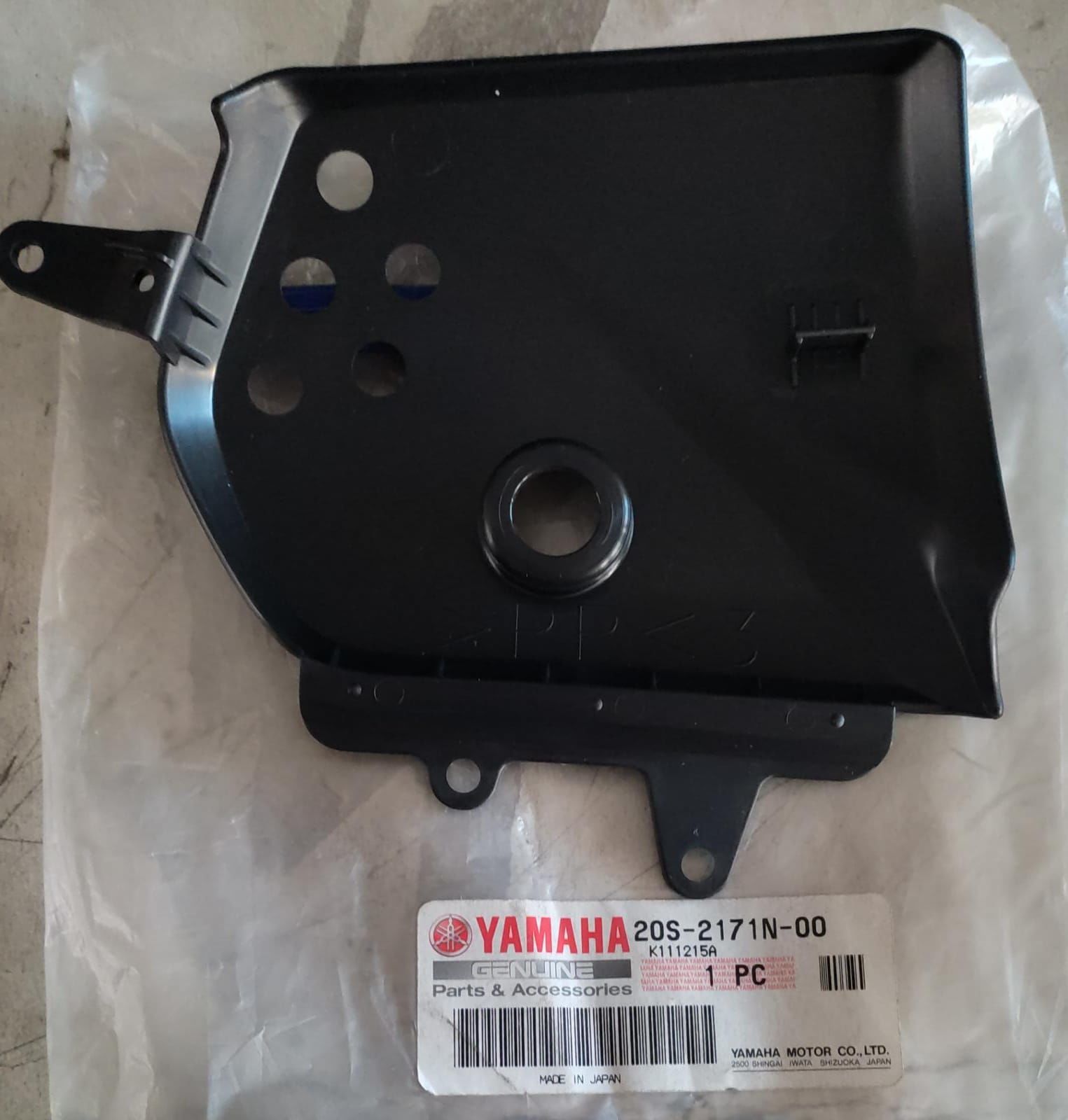 YAMAHA XJ6 ORİJİNAL SOL YAN İÇ KAPAK PLASTİĞİ 20S-2171N-00