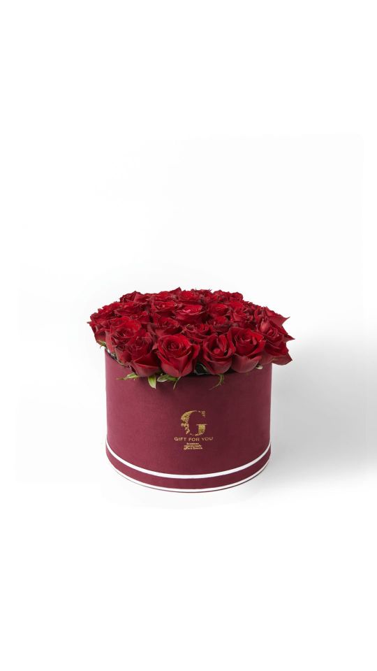 Bordo Kutu İçerisinde Kırmızı Güller