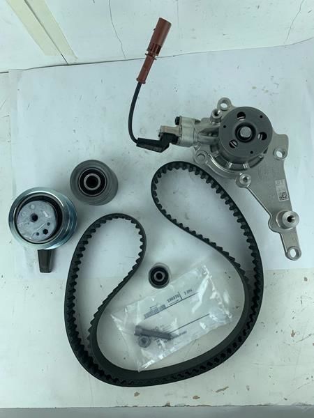 TRİGER SETİ DEVİRDAİMLİ SOKETLİ CADDY-PASSAT-LEON-SUPERB-KODIAQ-A4-A5-A6 2.0 TDI 2016 DTUA-DSUD-DTRB-DTRD-DEZE-DTNA-GATES KP15695XS-1-05L198119A-05L198119B-05L121011