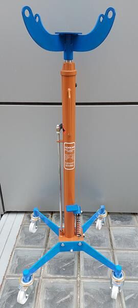 DİKEY ŞANZIMAN KRİKOSU 500kg Ters çevrilebilen başlık Asgari yüksekliği 1130MM Maksimim yükseklik 1960MMM Ters çevrilebilen başlıK Şanzuman yaylar yakıt depoı egzoz boru montaj vs.işle HIRDAVAT-AFT HK7009-HK7009
