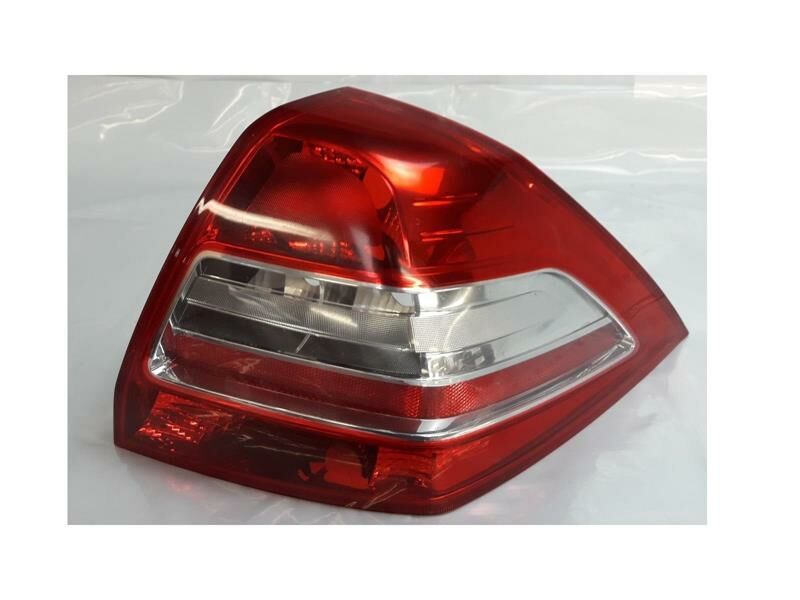 STOP LAMBASI SAĞ MEGANE II YM 06 MAKYAJLI-MY 8200417347-8200417347