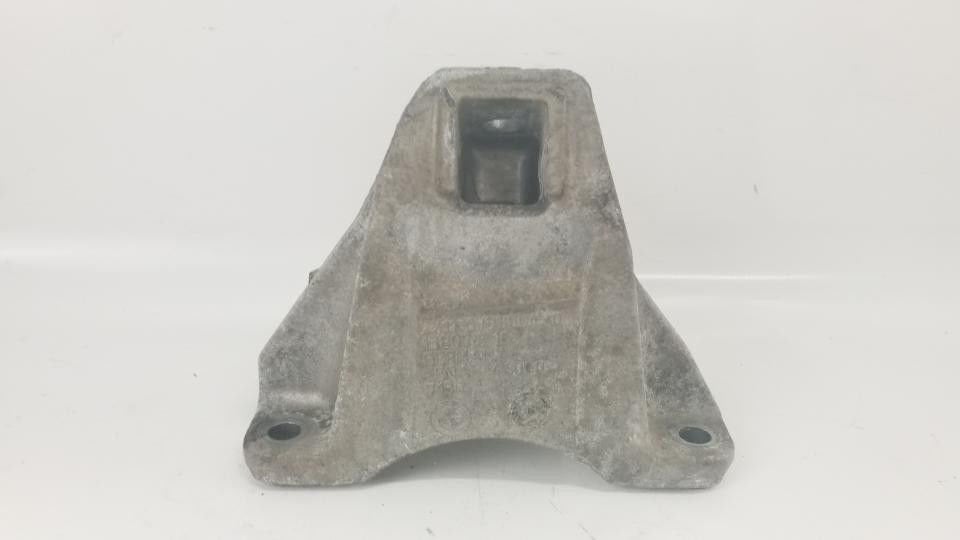 Bmw 5 Seri F10 Kasa Motor Kulağı Sağ Bmw Orijinal Marka 22116793004