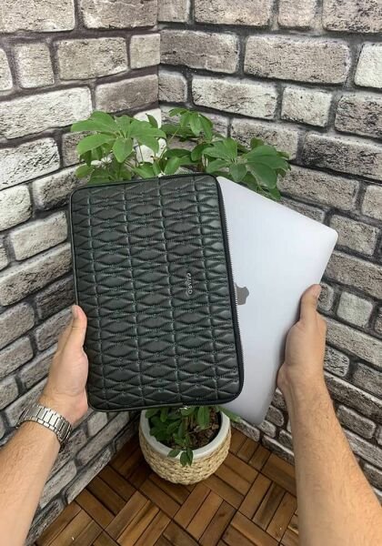 Guard Nakış Desenli Yeşil Clutch Çanta