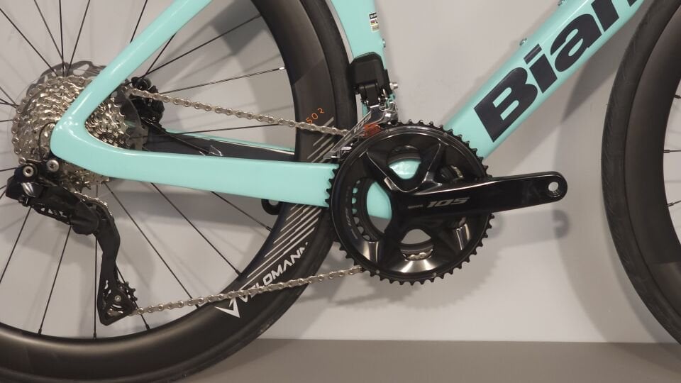 Bianchi Oltre Comp 105 Di2 Yol Yarış Bisikleti