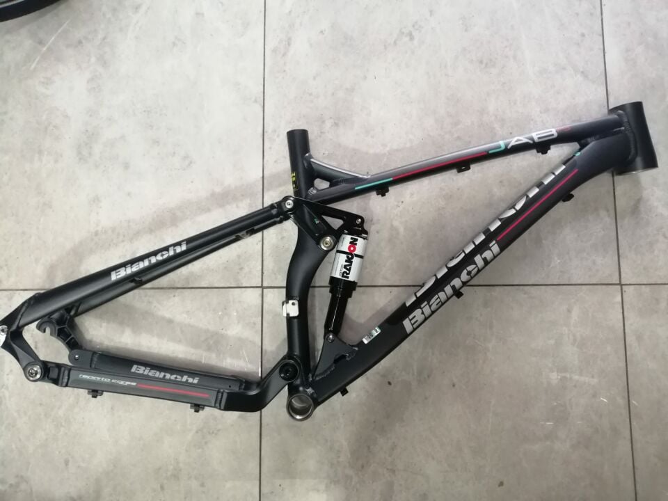 Bianchi Full Süspansiyon 27.5 Kadro