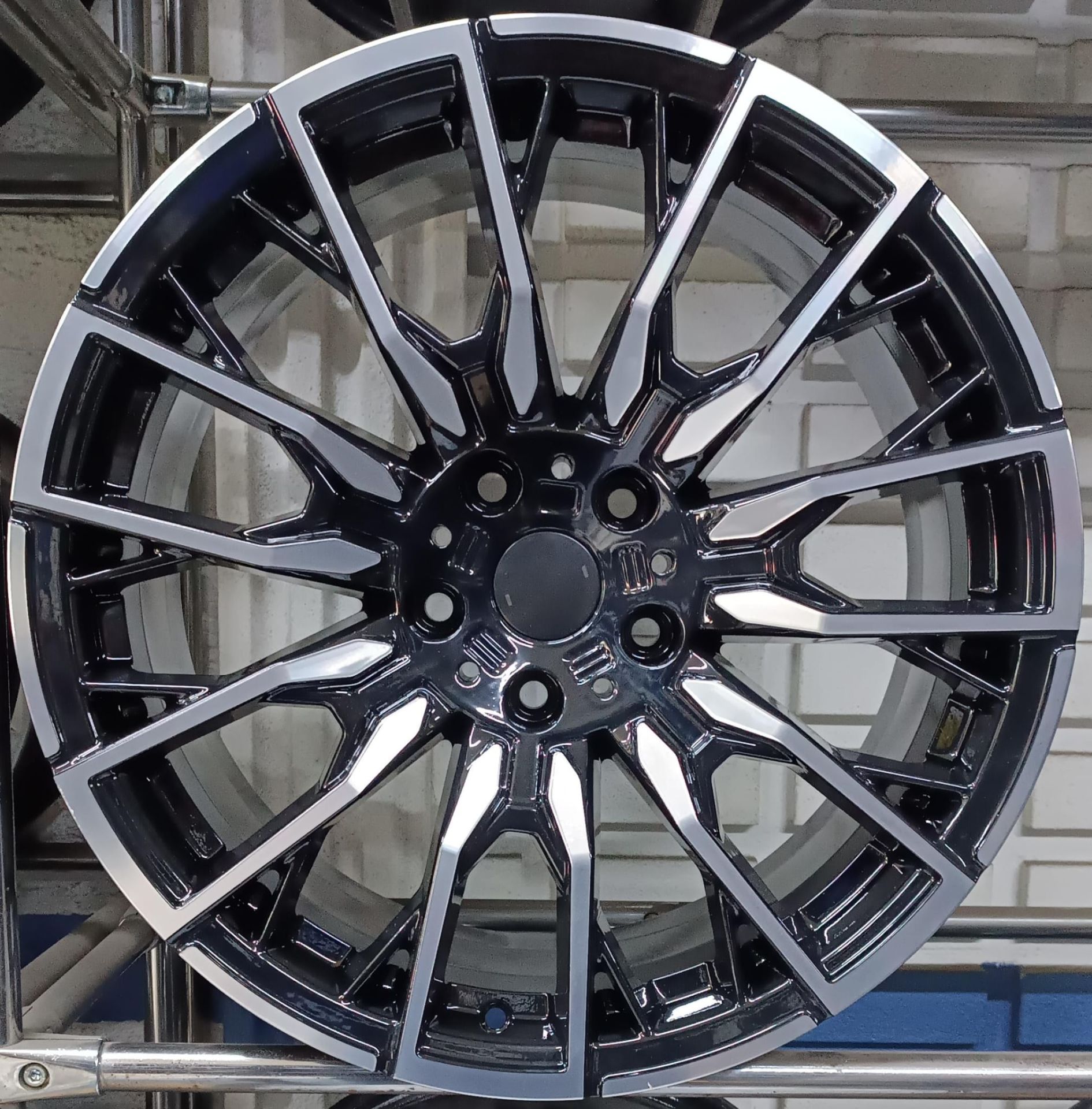Tiryakiler 19J 5X112 8.5X19 ET30 66.6 BF RC-364 JANT