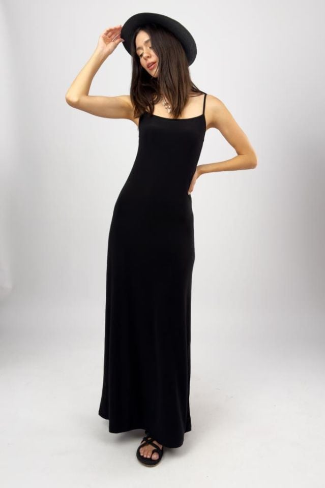 Kadın Maxi Sandy Kumaş İp Askılı Düz Renk Fitted/Vücuda Oturan Dar Esnek Rahat Saran Uzun Elbise SİYAH - S