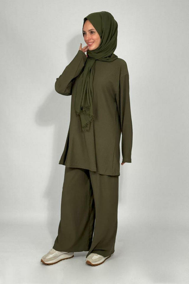 Kadın Tunik Pantolon Alt Üst İkili Rahat Kalıp Tesettür Takım YEŞİL - M