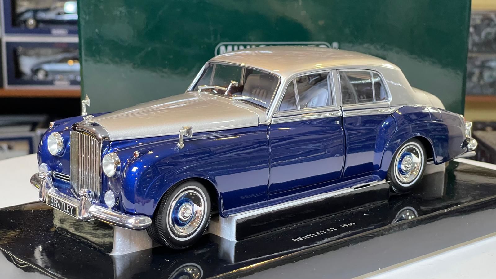 MINICHAMPS - BENTLEY - CONTINENTAL S2 4-DOOR 1954