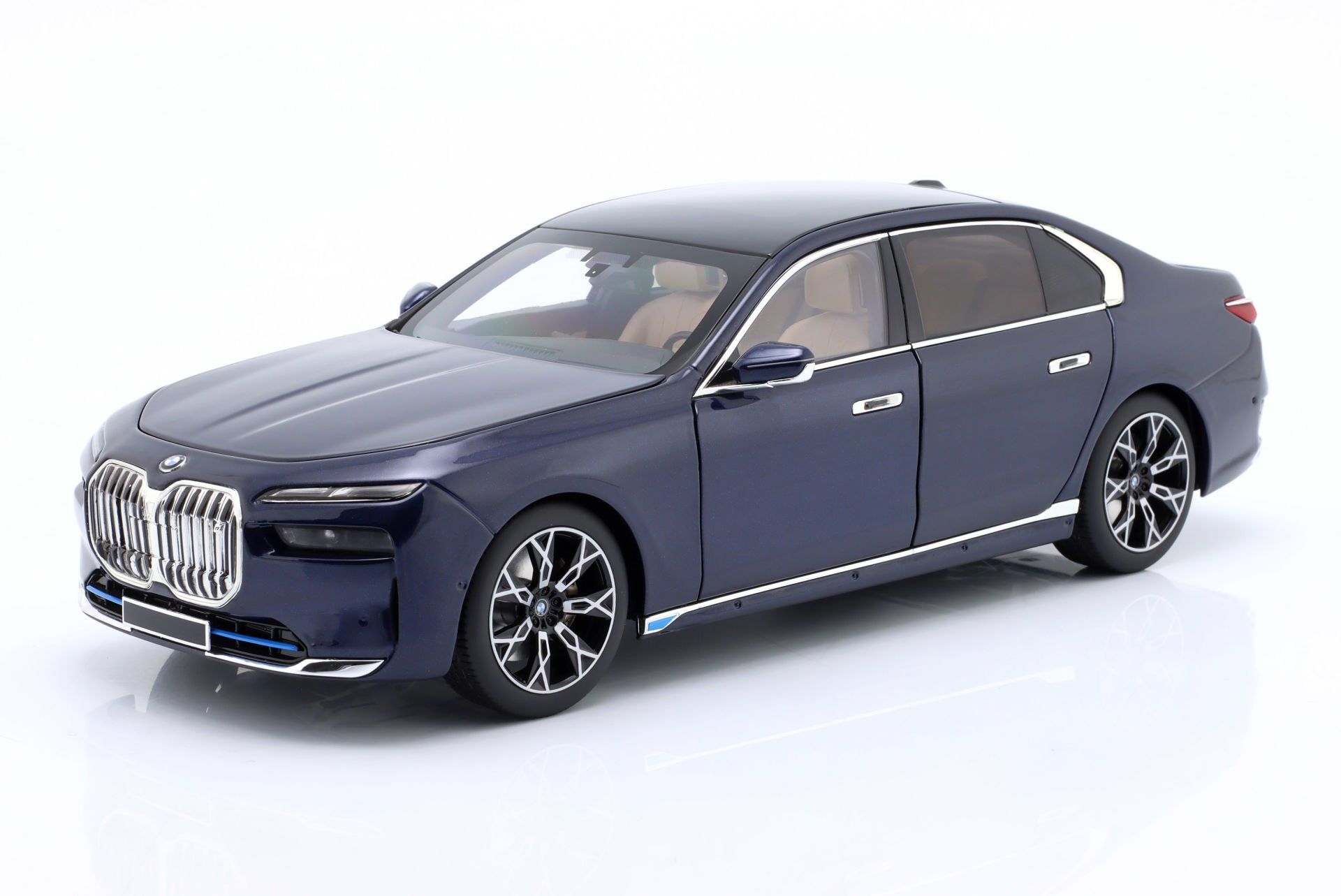 MINICHAMPS - BMW - 7-SERIES i7 (G70 BEV) 2022