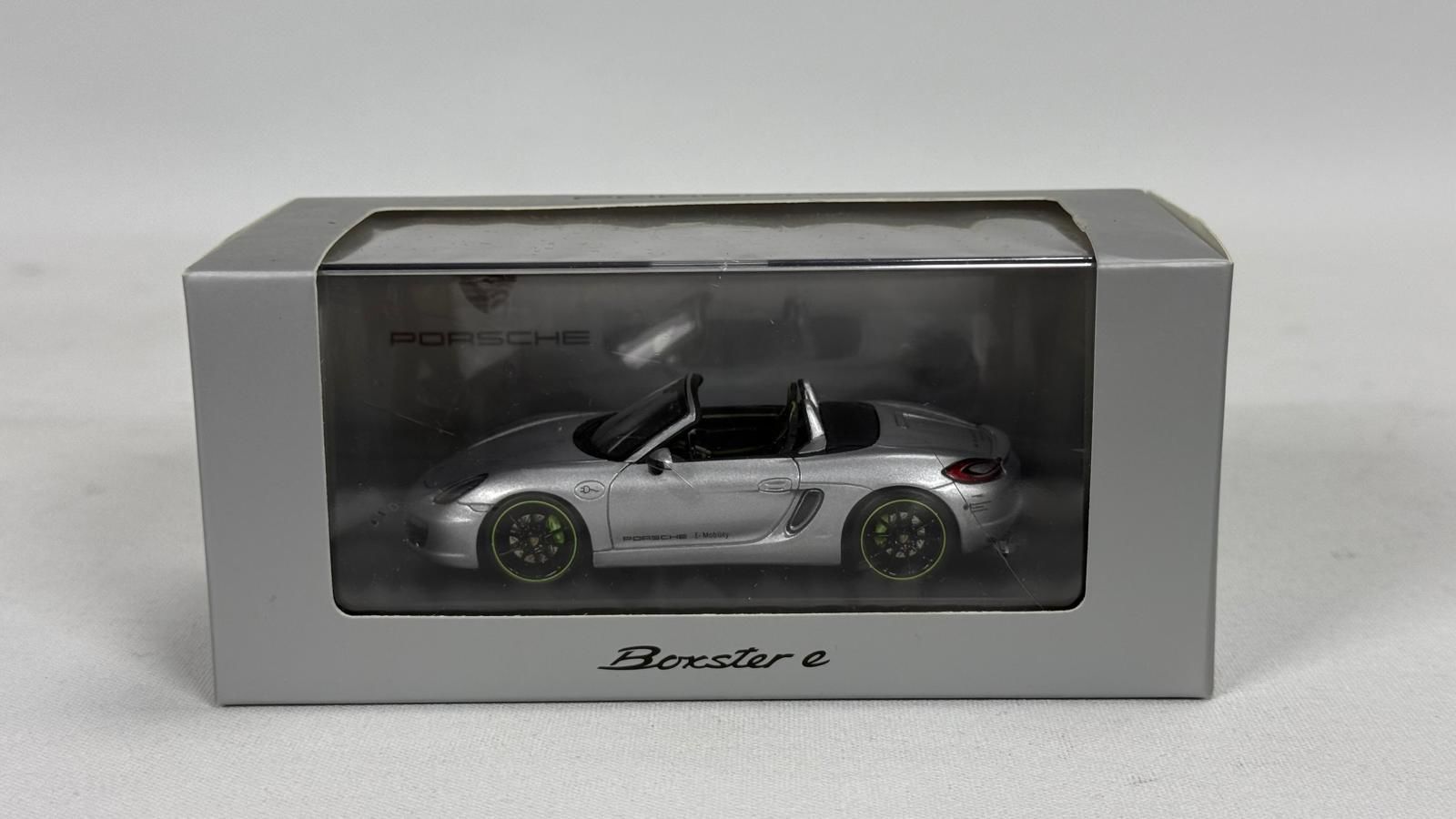 SPARK - Porsche 911 BOXSTER E 981 SPIDER 2015
