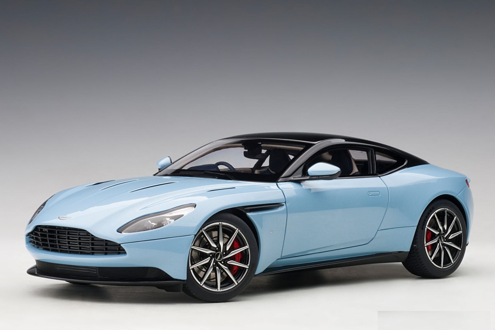 AUTOART - ASTON MARTIN - DB11 COUPE 2017