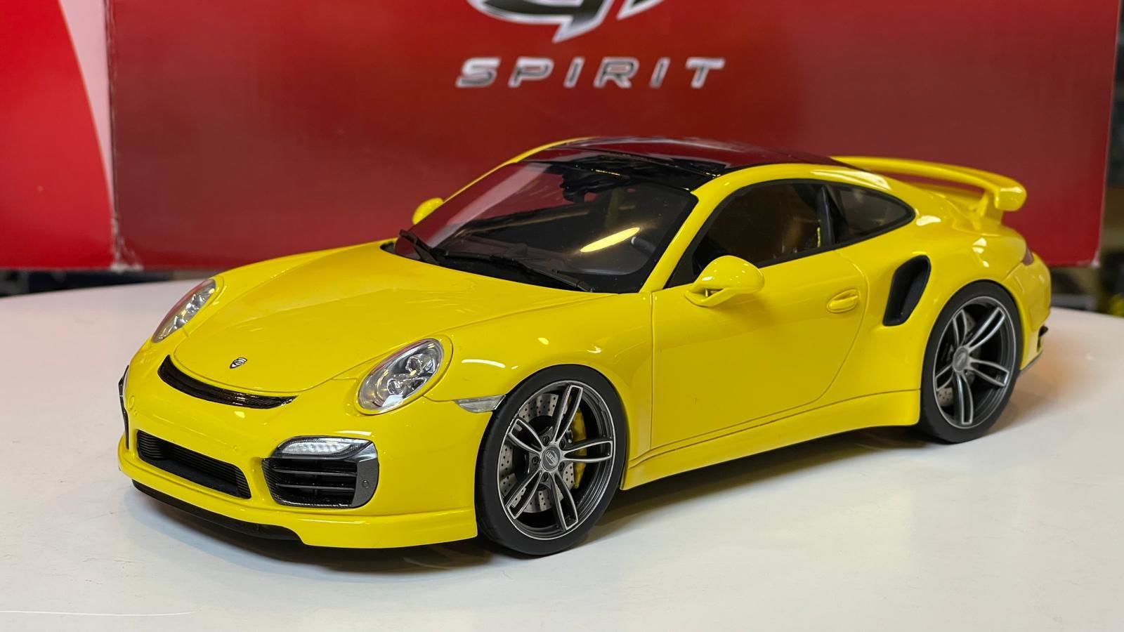 GT-SPIRIT - PORSCHE - 911 991 TURBO S TECHART 620hp 2015