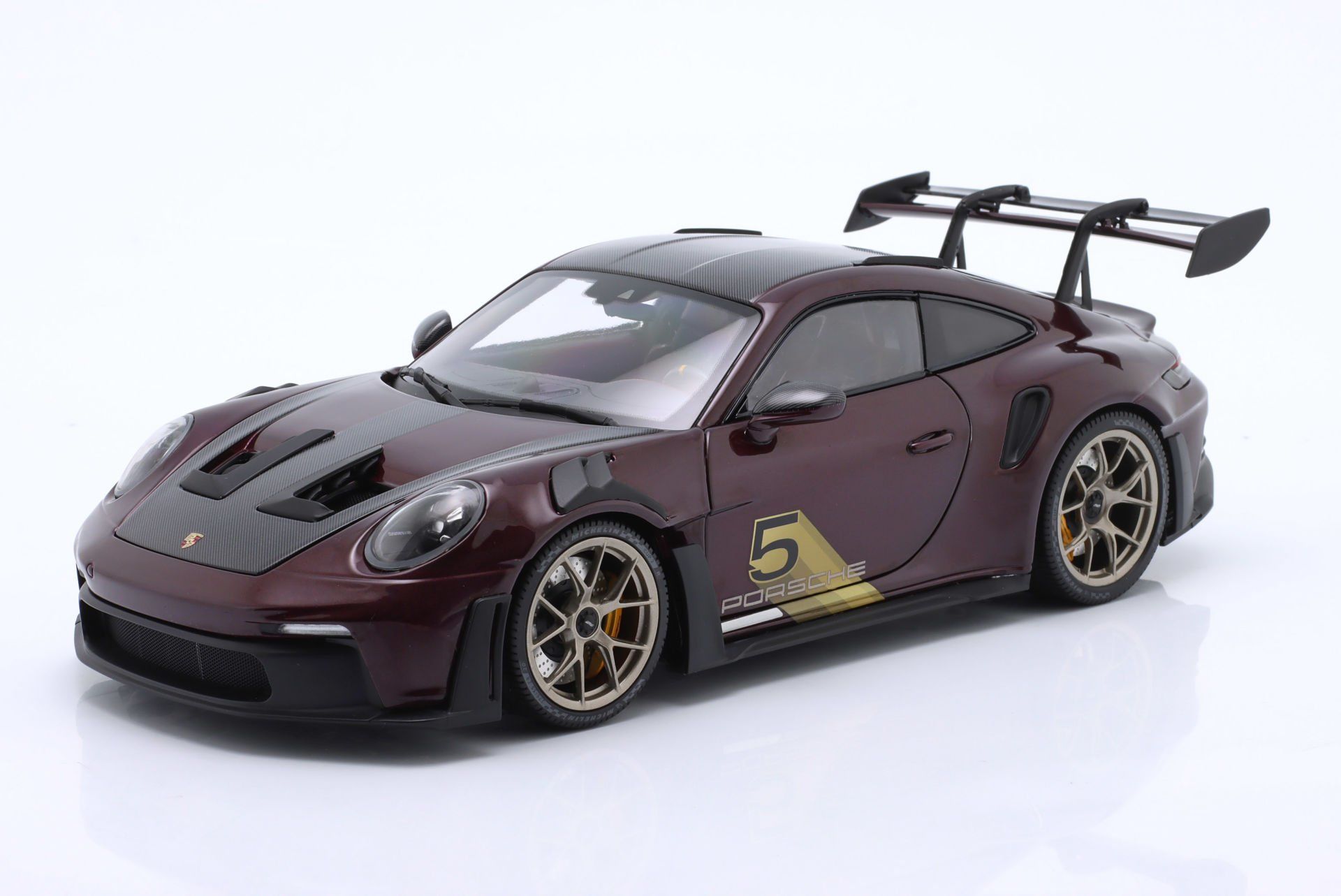 MINICHAMPS - PORSCHE - 911 992 GT3 RS N 5 COUPE 2024 - GOLD WHEELS