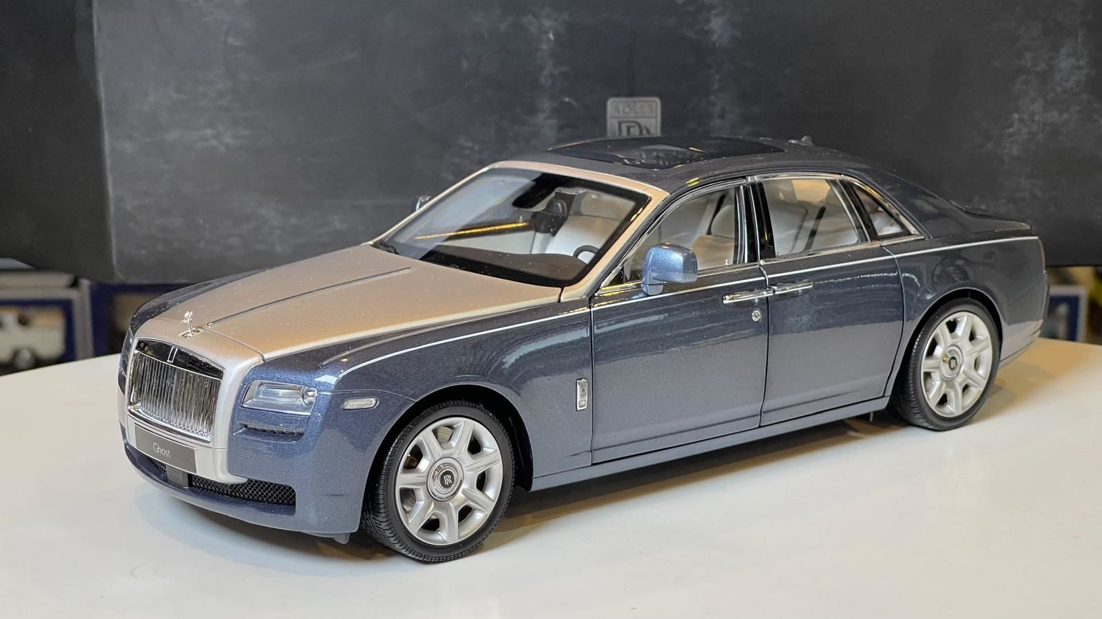 KYOSHO - ROLLS ROYCE - GHOST 2011