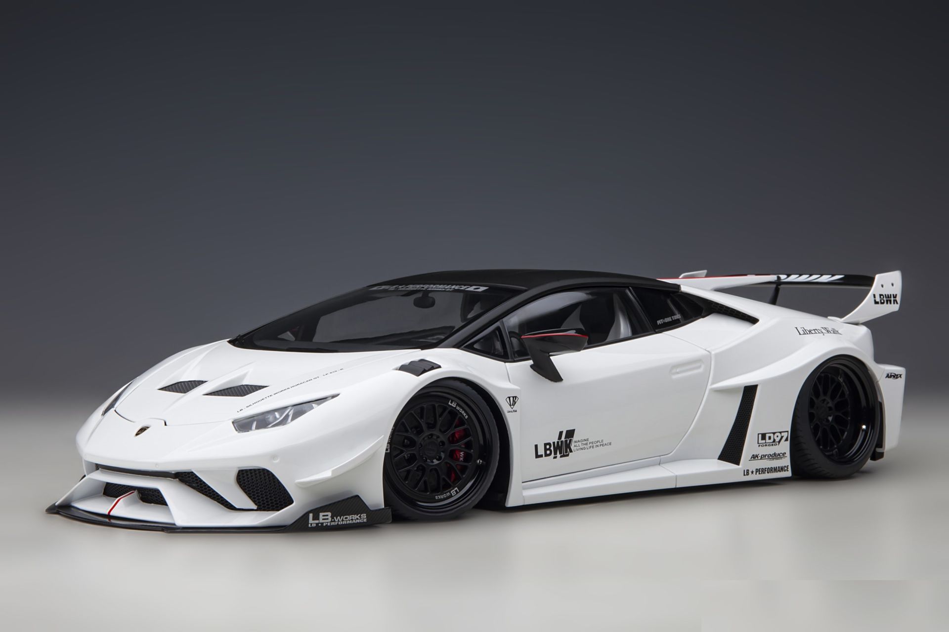AUTOART - LAMBORGHINI - HURACAN LIBERTY WALK LB SILHOUETTE WORKS GT 2018