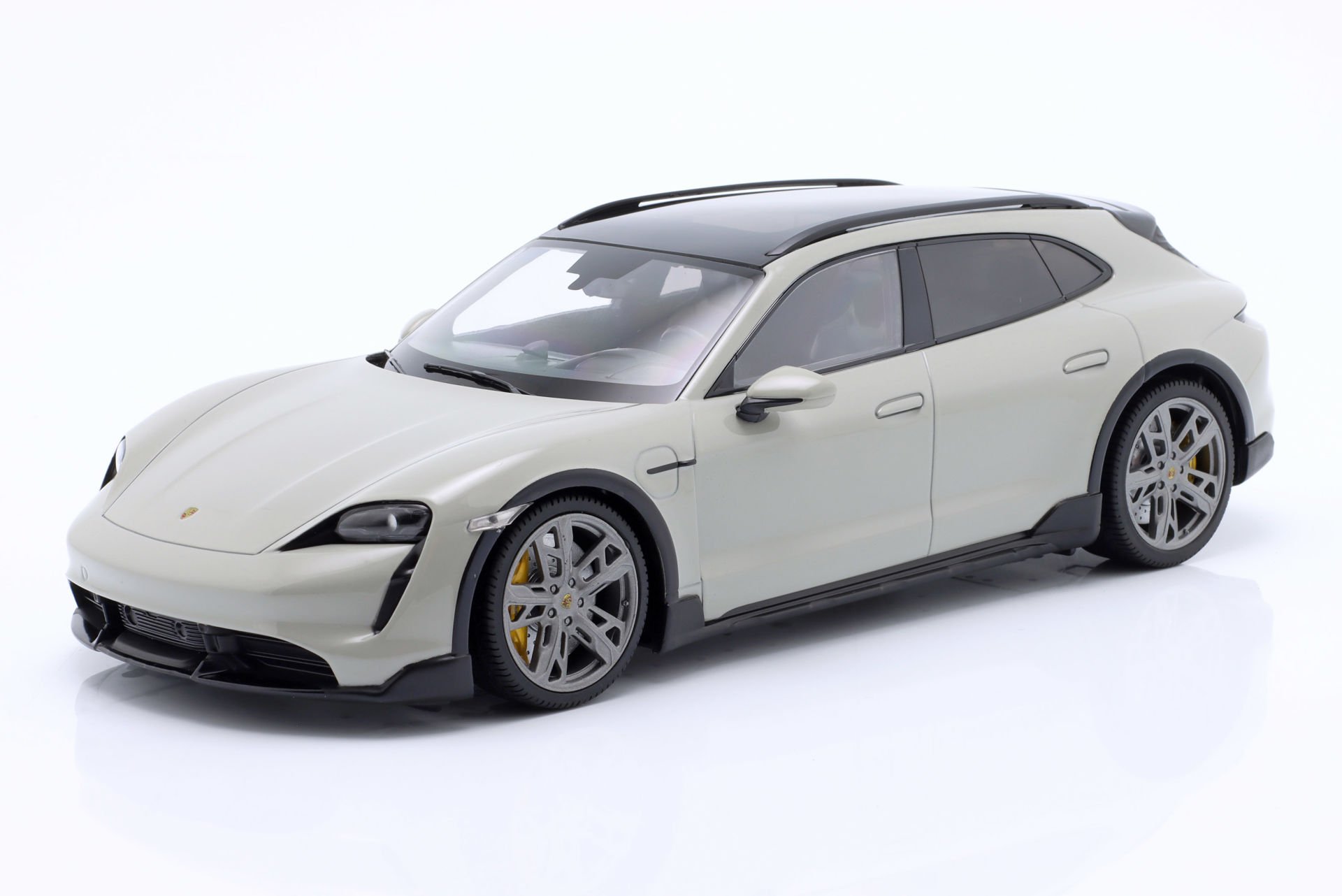 MINICHAMPS PORSCHE TAYCAN TURBO S 2021