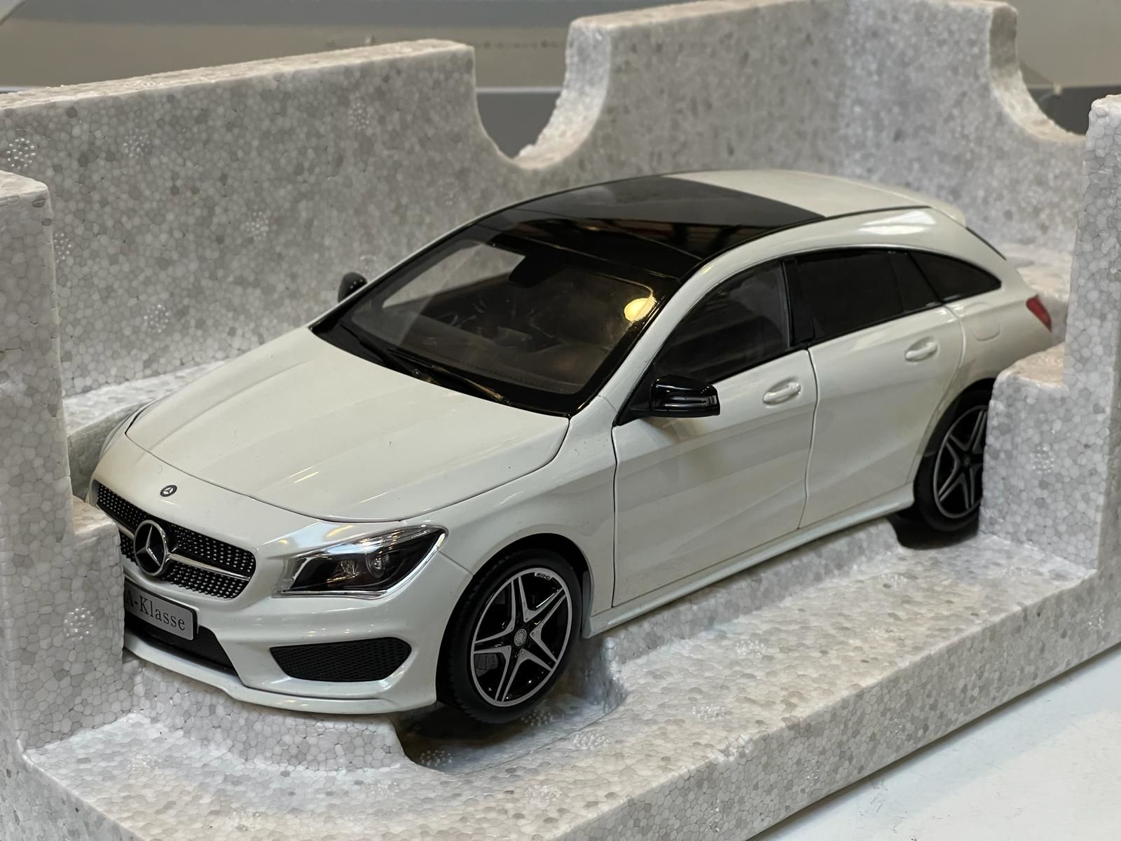 NOREV - MERCEDES BENZ - CLA-CLASS SHOOTING BRAKE (X117) 2015