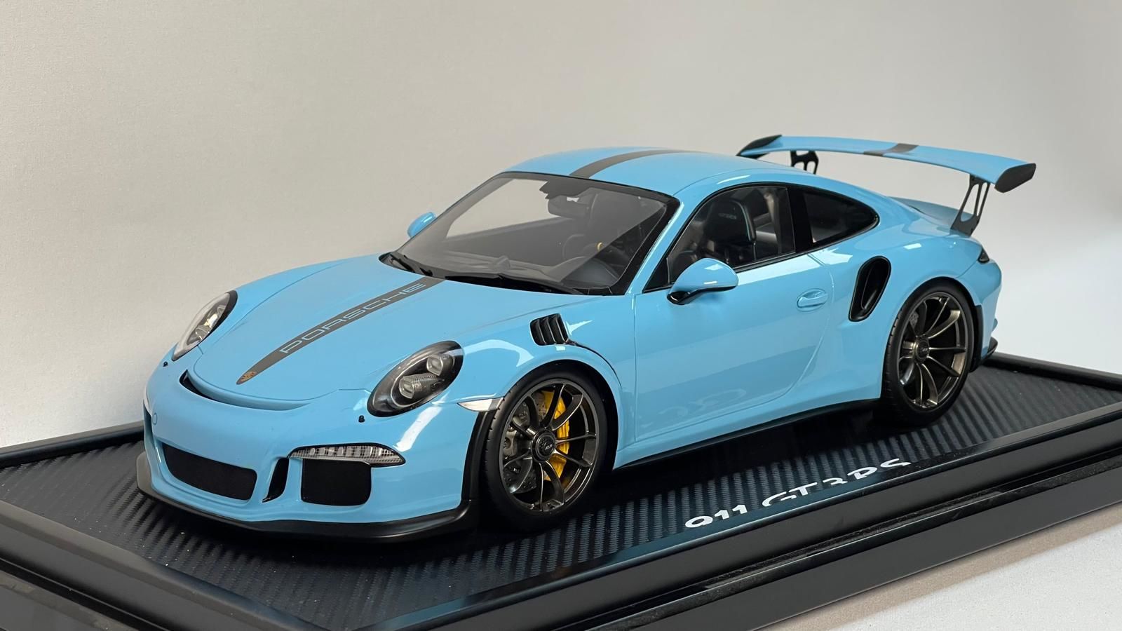 SPARK-MODEL - PORSCHE - 911 991 GT3 RS COUPE 2013 - CON VETRINA - WITH SHOWCASE