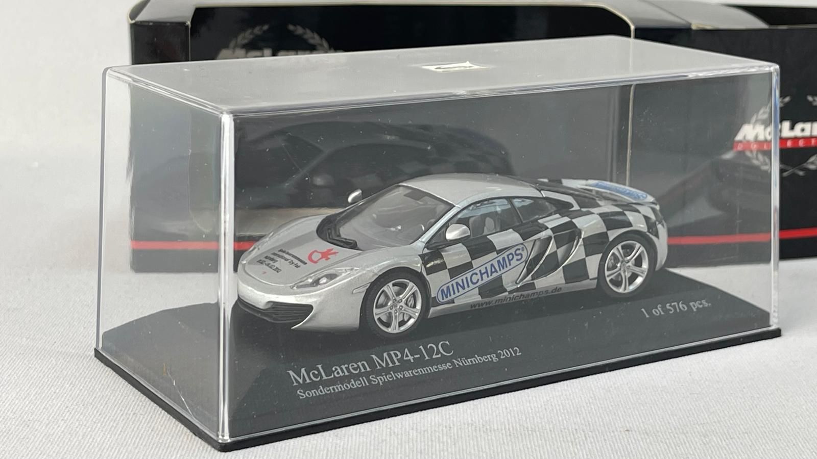 MINICHAMPS - McLAREN - MP4-12C 2011 - PROMOTIONAL INTERNATIONAL TOY FAIR NURNBERG - NORIMBERGA - 01.06-02-2012