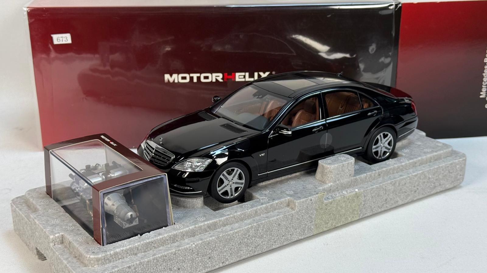 Motorhelix Mercedes-Benz S-Class S600L W221 (BLACK) Diecast Car Model with Extra Engine