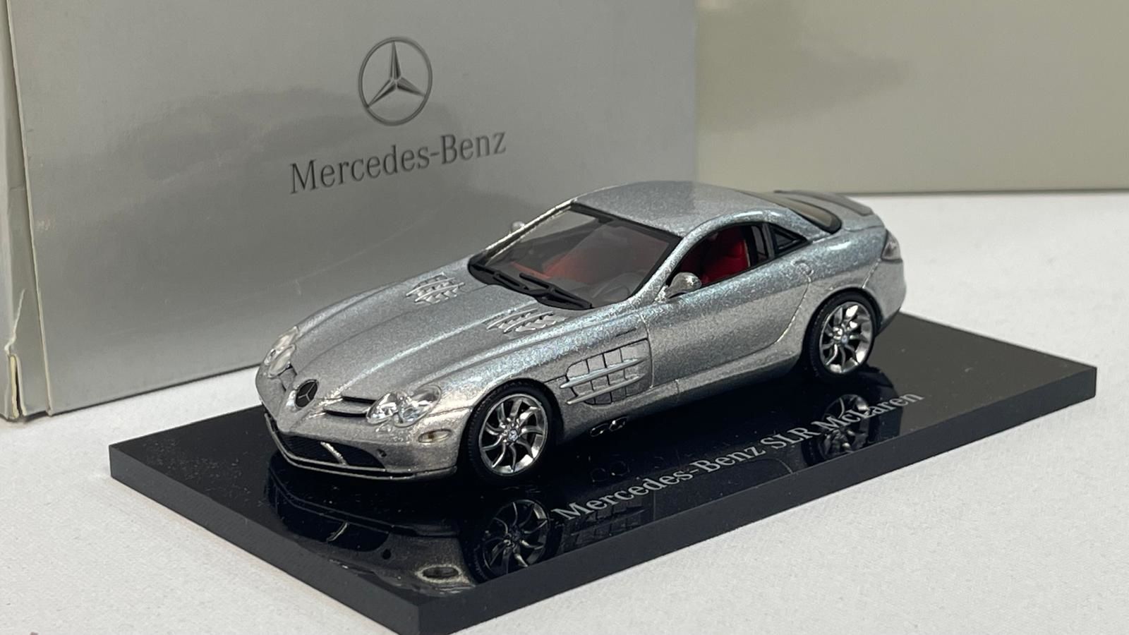 MINICHAMPS - MERCEDES BENZ - SLR MCLAREN