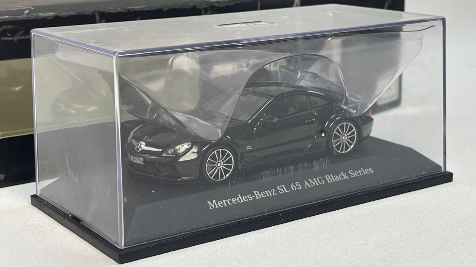 MINICHAMPS - MERCEDES BENZ - SL65 AMG (R230) V12 BITURBO - BLACK SERIES 2009
