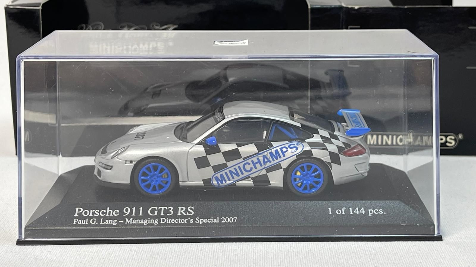 MINICHAMPS - PORSCHE - 911 GT3 RS (997 II) 2010
