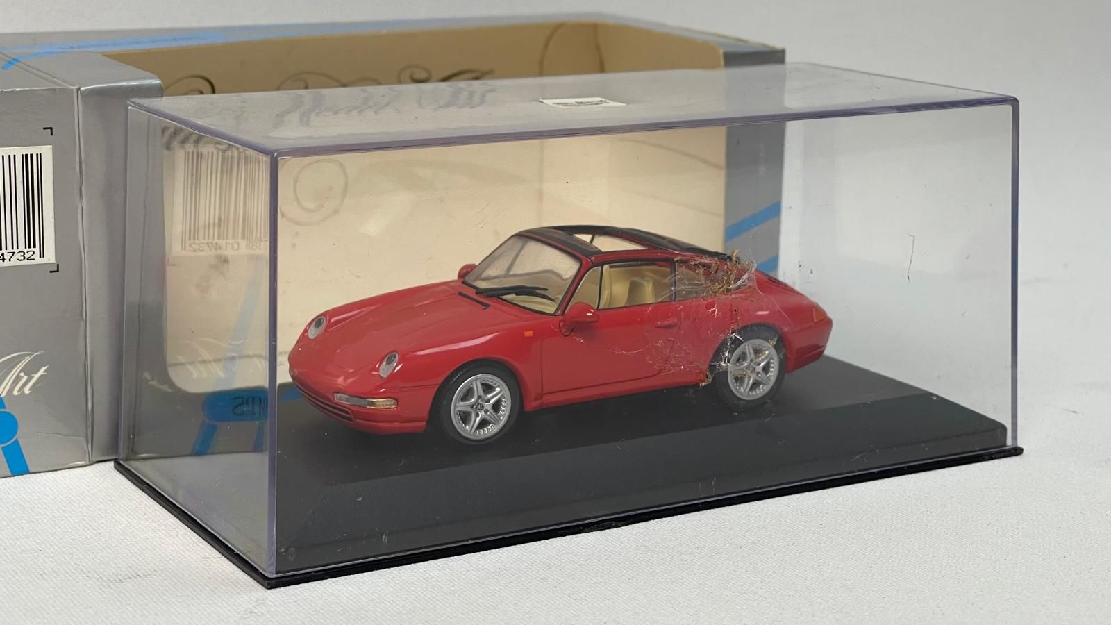 MINICHAMPS - PORSCHE - 911 993 TARGA 1995