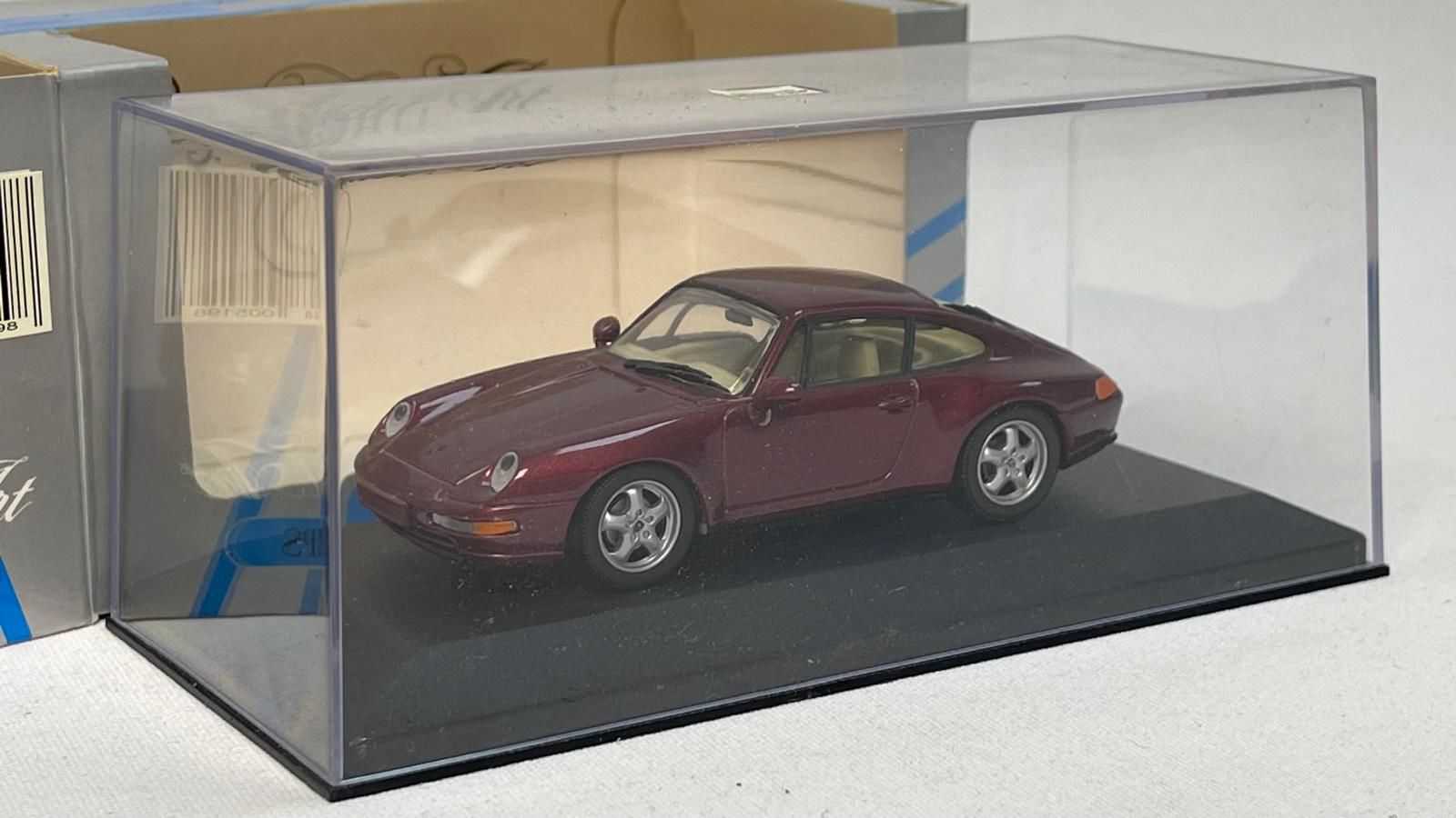 MINICHAMPS - PORSCHE - 911 993 COUPE 1993