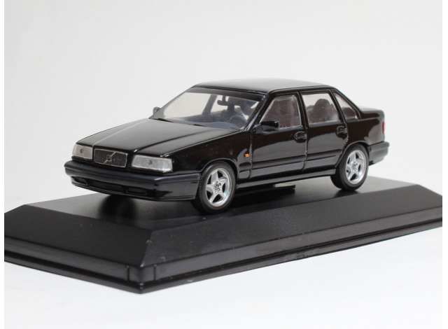 1994 Volvo 850 saloon, black
