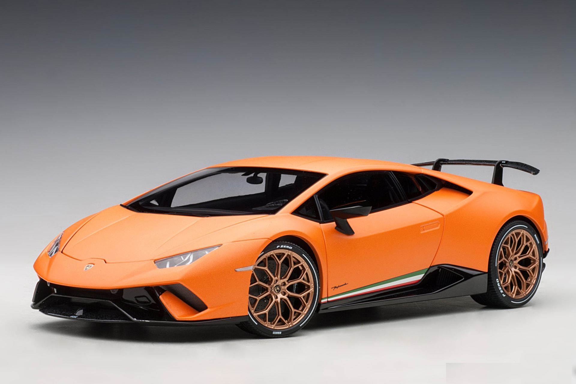 AUTOART - LAMBORGHINI - HURACAN LP640-4 PERFORMANTE 2017