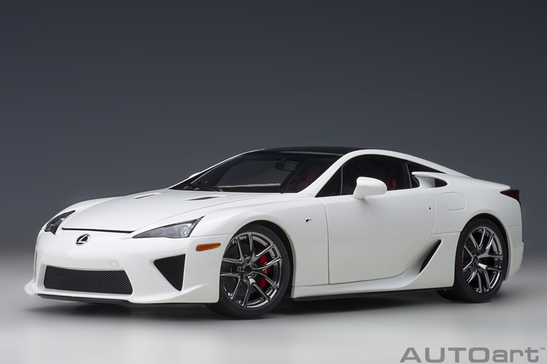 AUTOART - LEXUS - LFA COUPE 2012