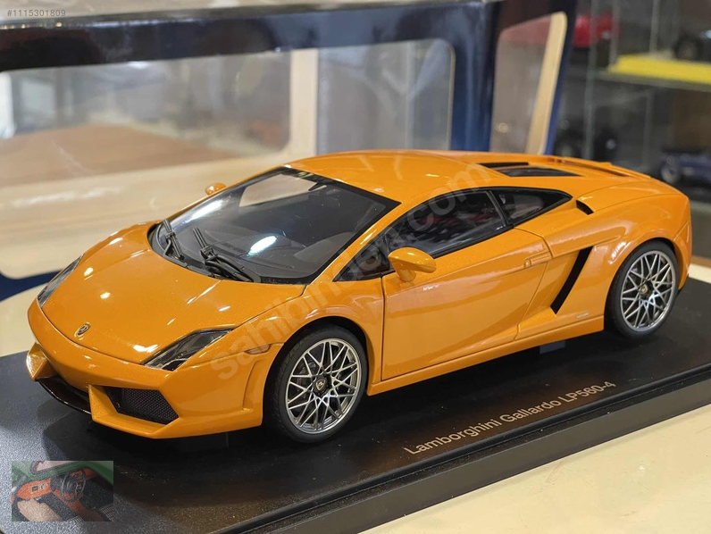 AUTOART - LAMBORGHINI - GALLARDO LP560-4 2009