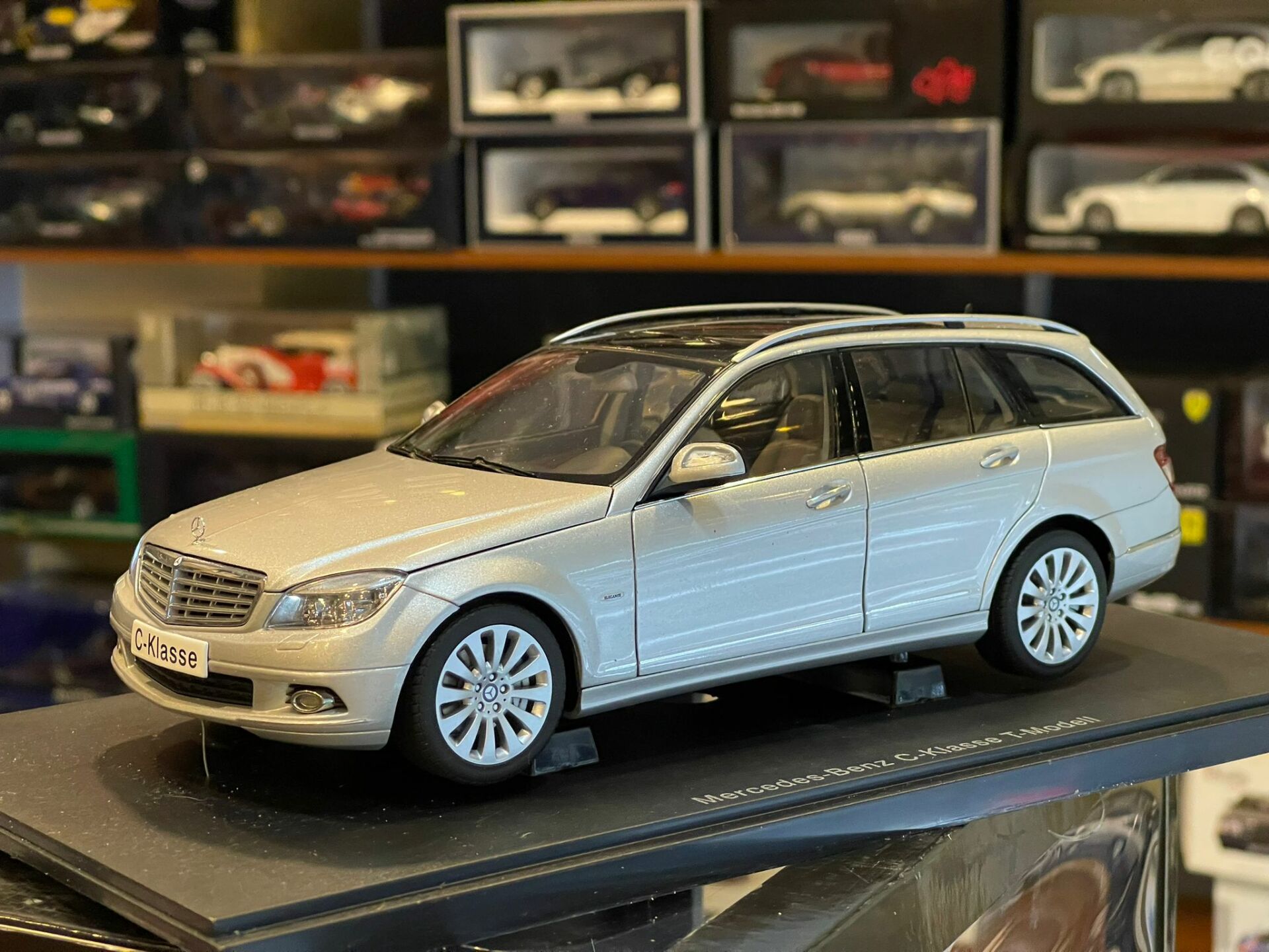 AUTOART - MERCEDES-BENZ C-CLASS SW 2007 *HOBİMERCAN 76266