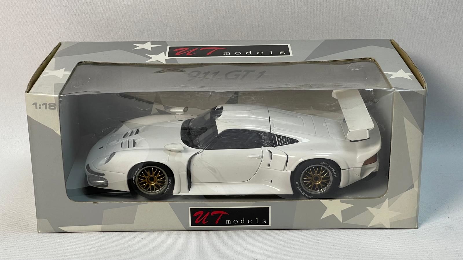 UT-MODELS - PORSCHE - 911 GT1 1996