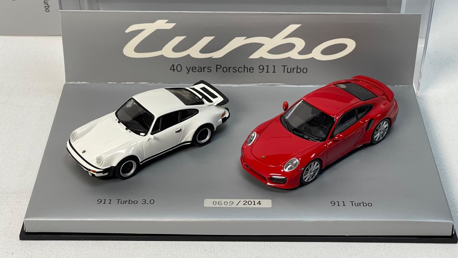 MINICHAMPS - PORSCHE - SET 2X 911 - 911 TURBO 3.0 - 911 991 TURBO 2014 - 40 YEARS 911