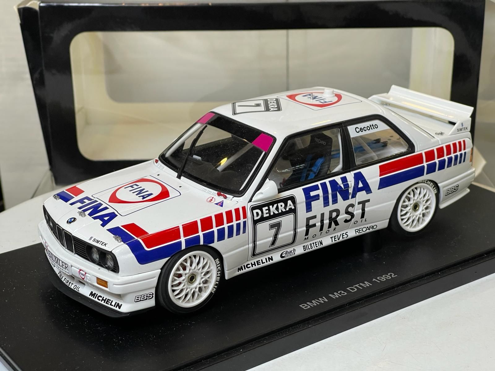 AUTOART - BMW - 3-SERIES M3 E30 FINA N 7 DTM 1992 C.CECOTTO