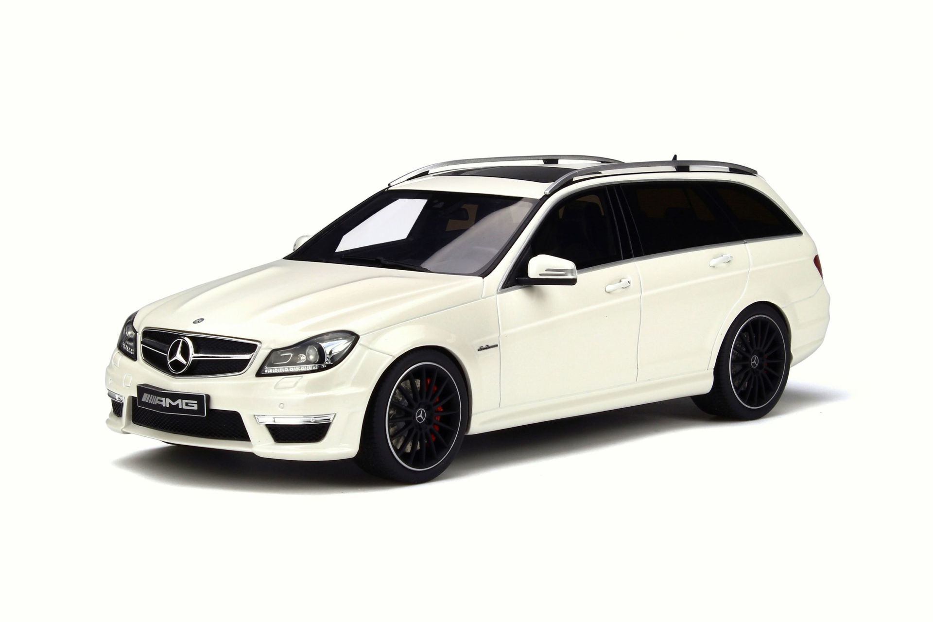 GT-SPIRIT - MERCEDES BENZ - C-CLASS C63 AMG (S204) STATION WAGON 2012