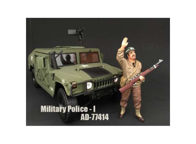 1/18 wwii us military police figure #1 with riffle