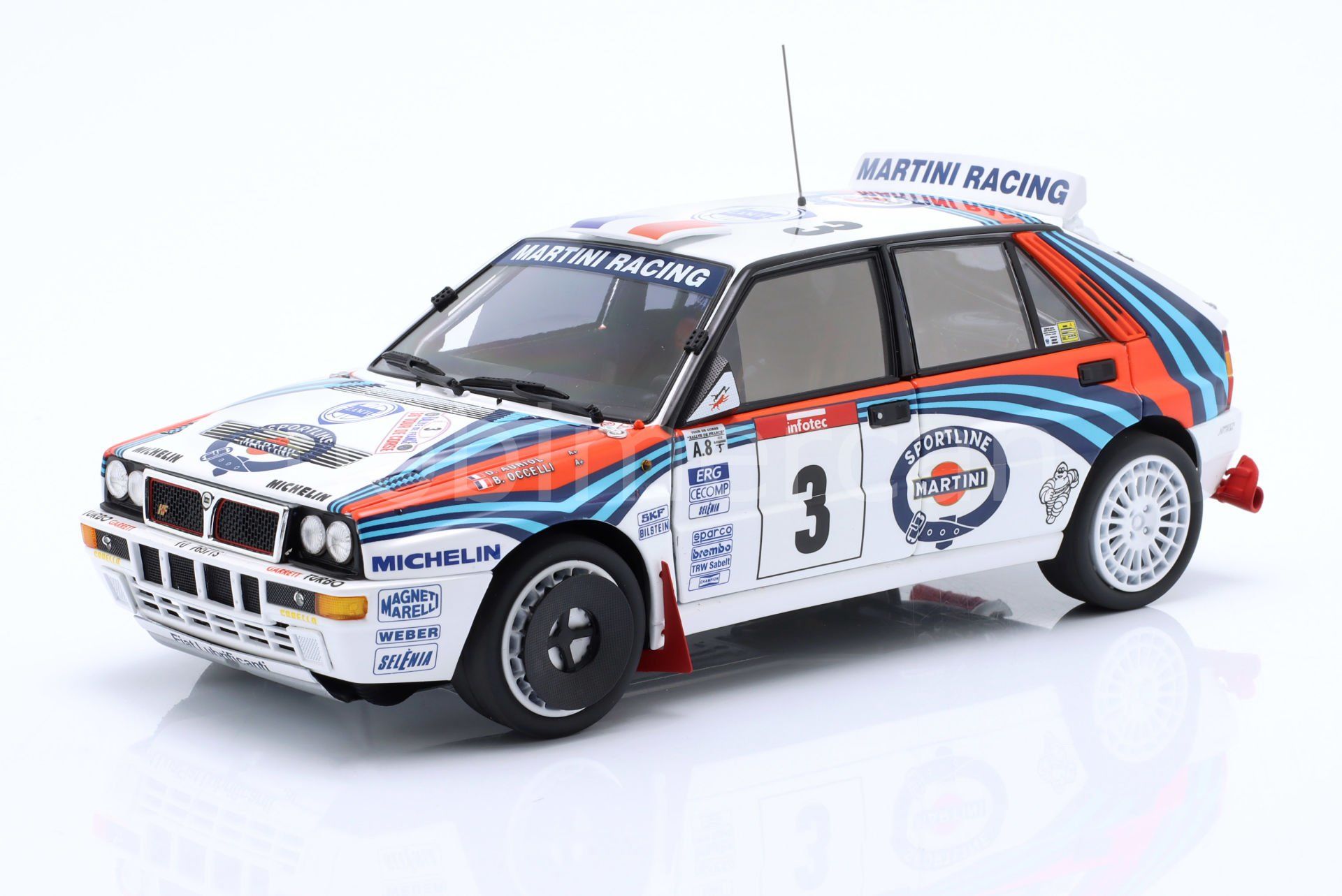 KYOSHO - LANCIA - DELTA HF INTEGRALE EVOLUZIONE MARTINI RACING N 3 WINNER RALLY TOUR DE CORSE 1992 D.AURIOL - B.OCCELLI