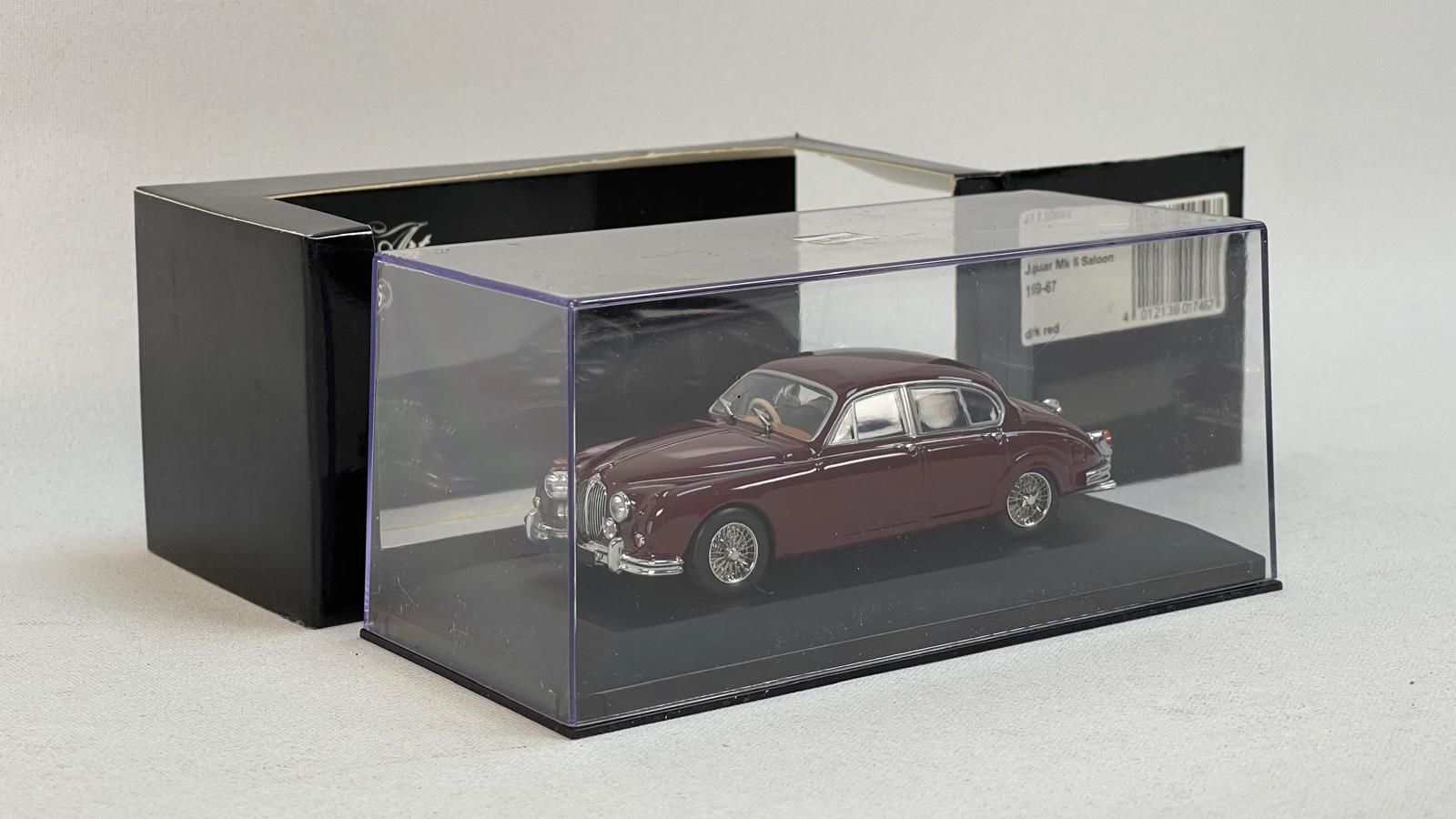MİNİCHAMPS - JAGUAR MK II SALOON 1959-67
