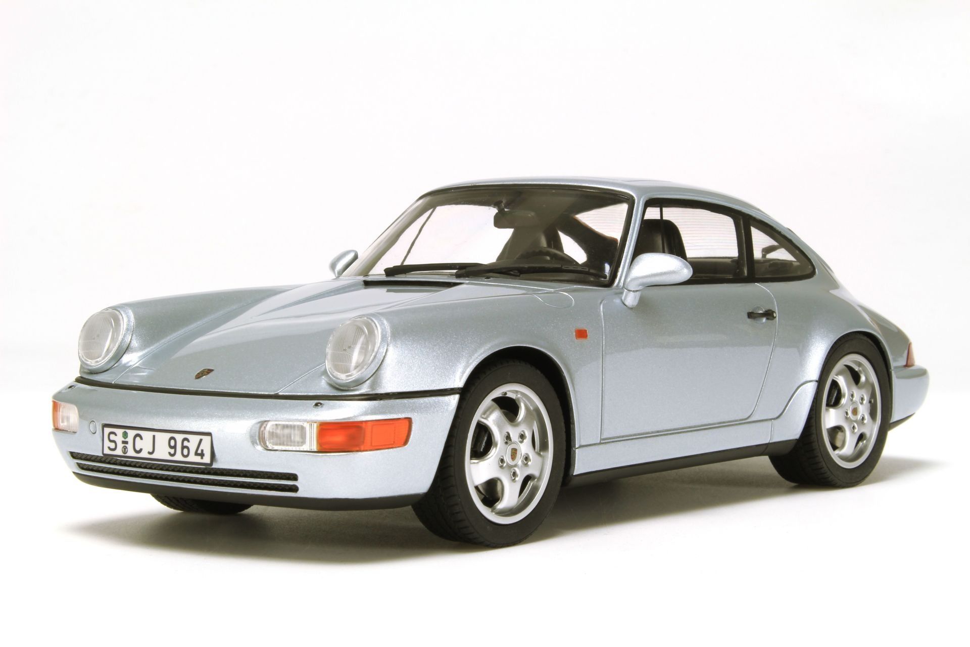 GT-SPIRIT - PORSCHE - 911 964 CARRERA 4 1990