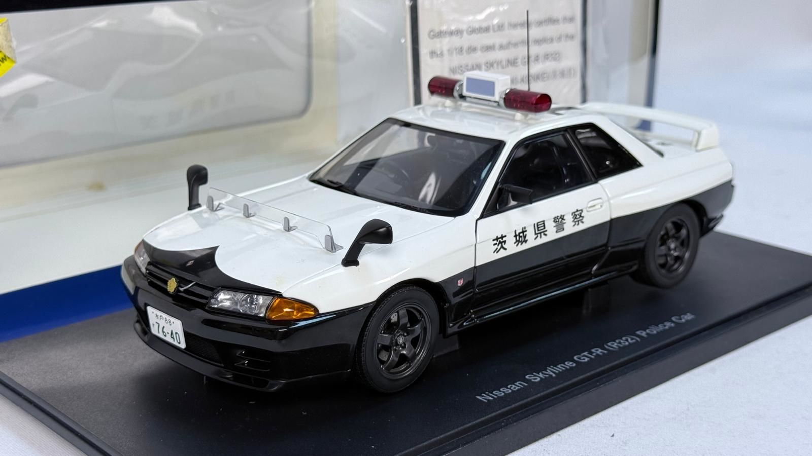 AUTOART - NISSAN - SKYLINE GT-R R32 POLICE